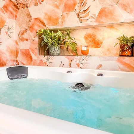 Appartement avec jacuzzi privé à Disney Quincy-Voisins Exterior foto